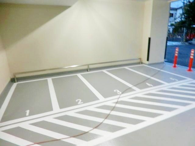 駐車場　バイク置場