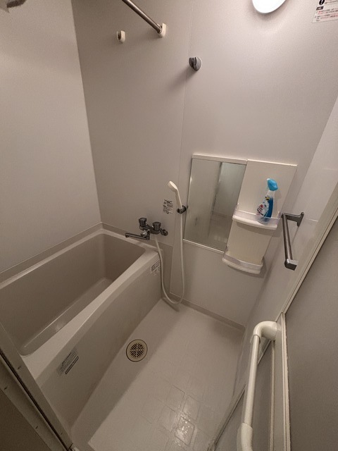 バス・シャワールーム　※別部屋反転同間取り写真