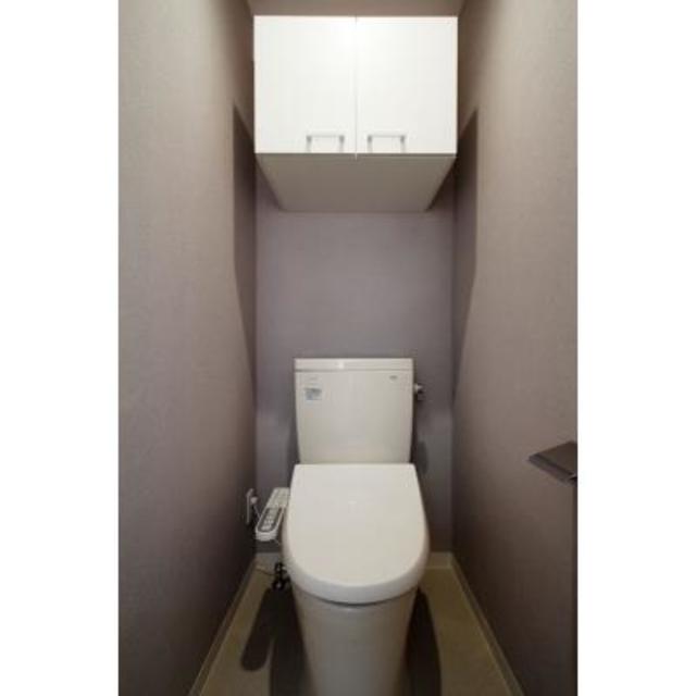 トイレ　※写真は同タイプ住戸です。