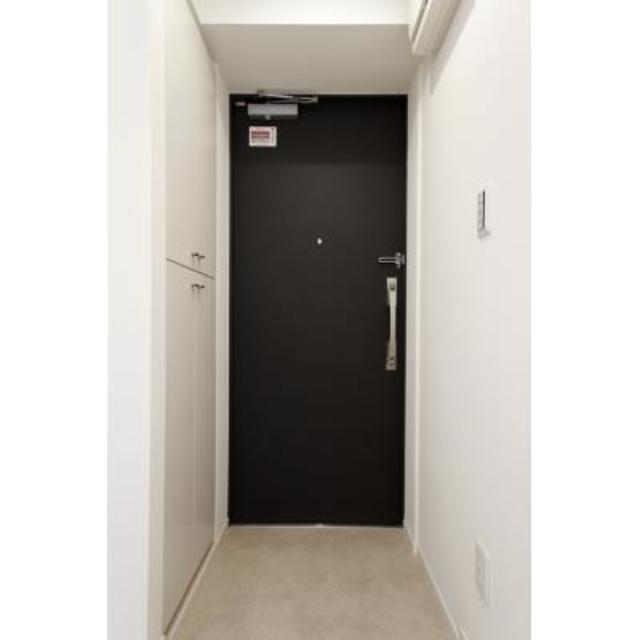 玄関　※写真は同タイプ住戸です。