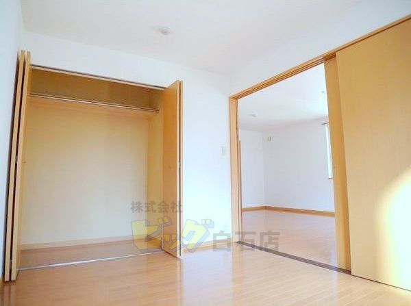 収納　各部屋にクローゼット完備しています♪