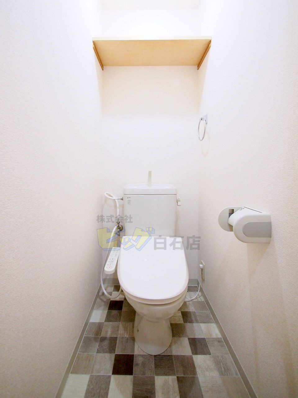 トイレ　ウォシュレット付きのトイレです♪