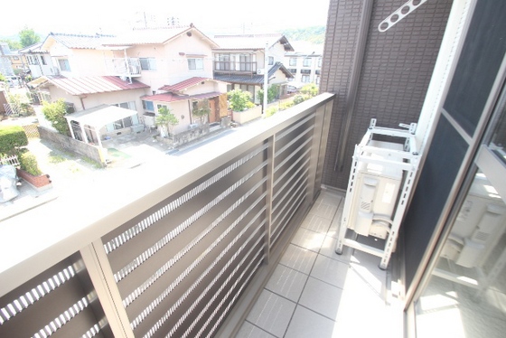 バルコニー　※別号室のです