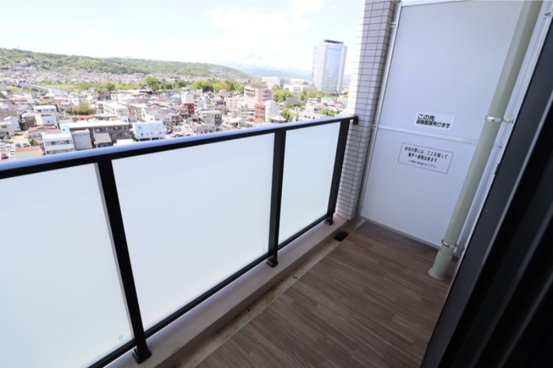 バルコニー　図面と現状に相違がある場合には現状を優先