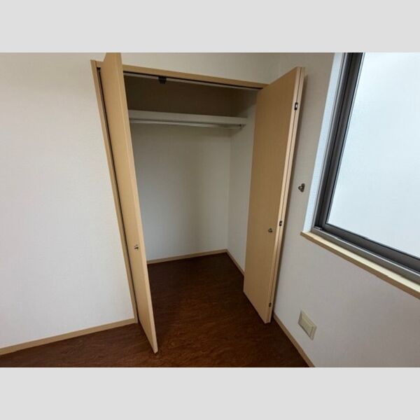 収納　南洋室クローゼット