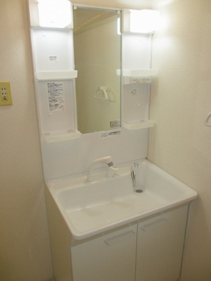 洗面設備　※別号室の写真です