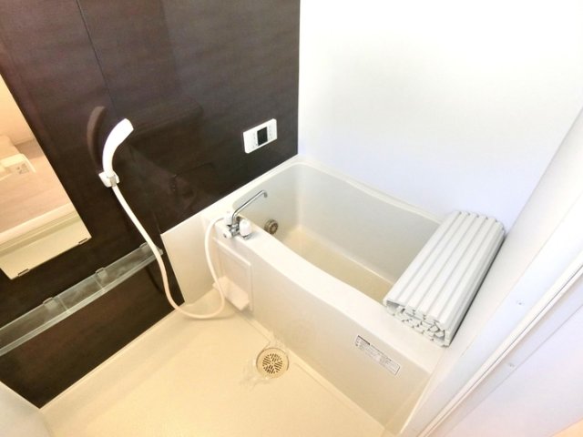 バス・シャワールーム　同物件別号室の写真です。