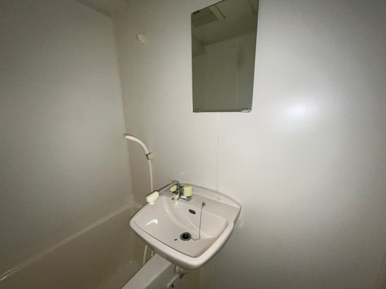 洗面設備　※別部屋の写真です