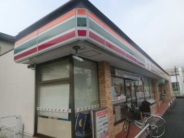 コンビニ　セブン-イレブン 草加栄町１丁目店（コンビニ）まで647m
