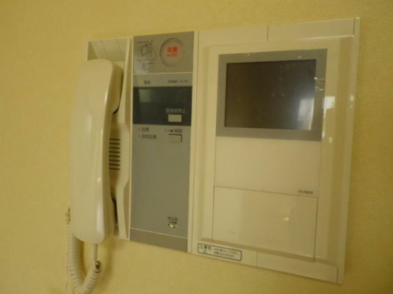 セキュリティ　モニター付きインターホン。