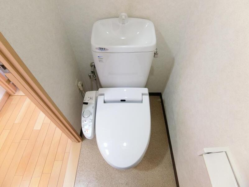 トイレ　シャワートイレ