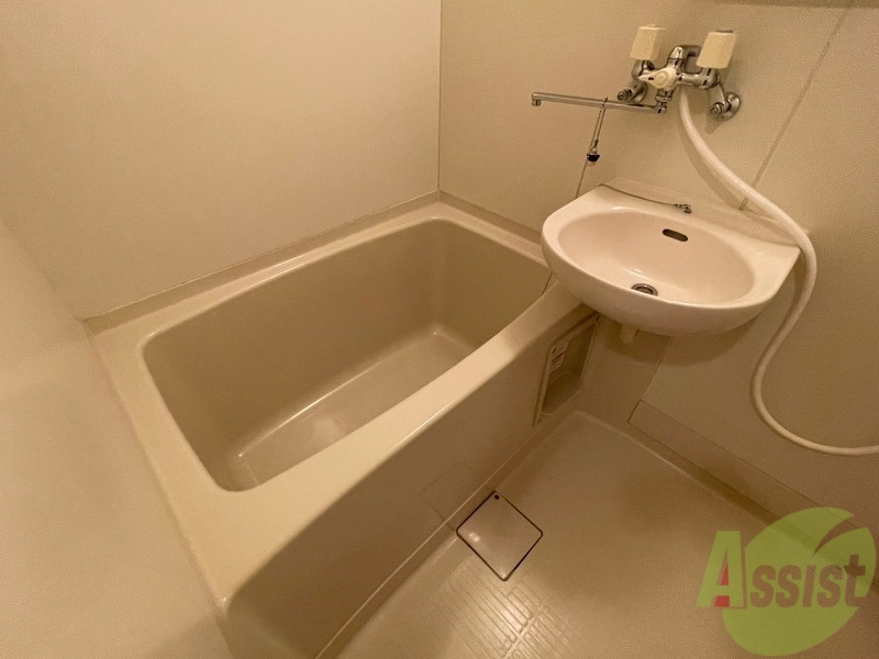 バス・シャワールーム　お風呂です。ゆっくりお風呂につかるのも体に良いですね～