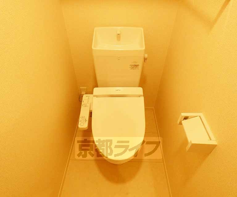 トイレ　ウォシュレットトイレになります。
