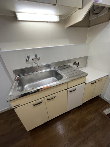 キッチン　別の部屋の参考写真です。