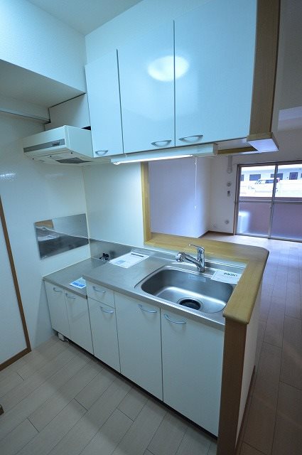 キッチン　キッチン※別号室の参考写真になります。