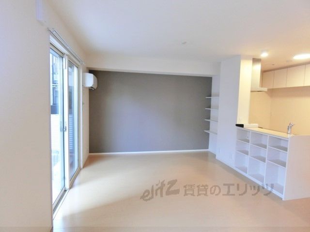 居室・リビング　リビング