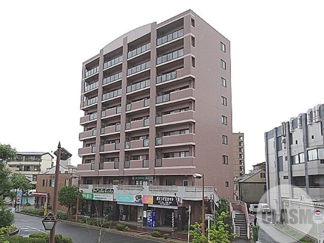 建物外観　まさに駅前！！