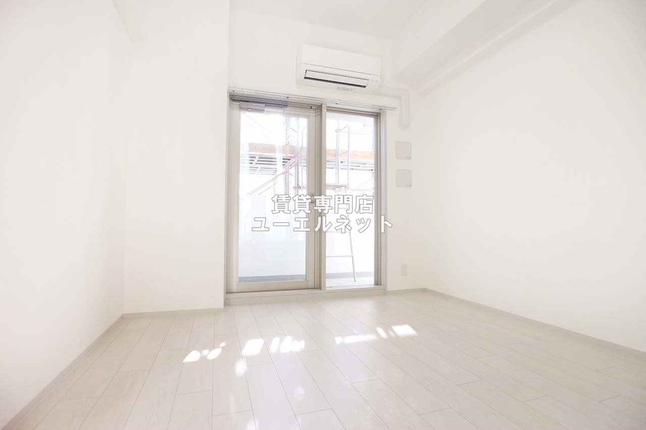 居室・リビング　ゆったりとくつろげる、落ち着きのある居室空間です