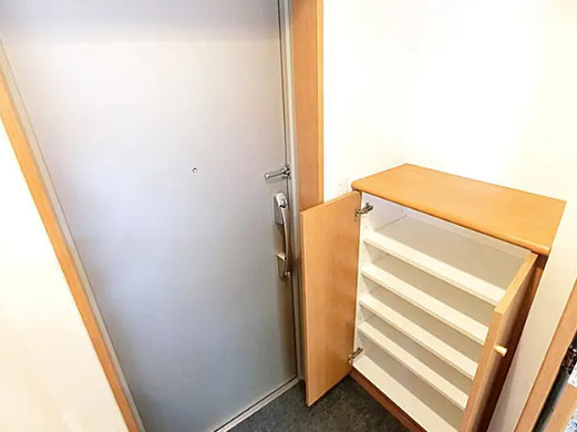 玄関　同タイプ部屋　参考写真です