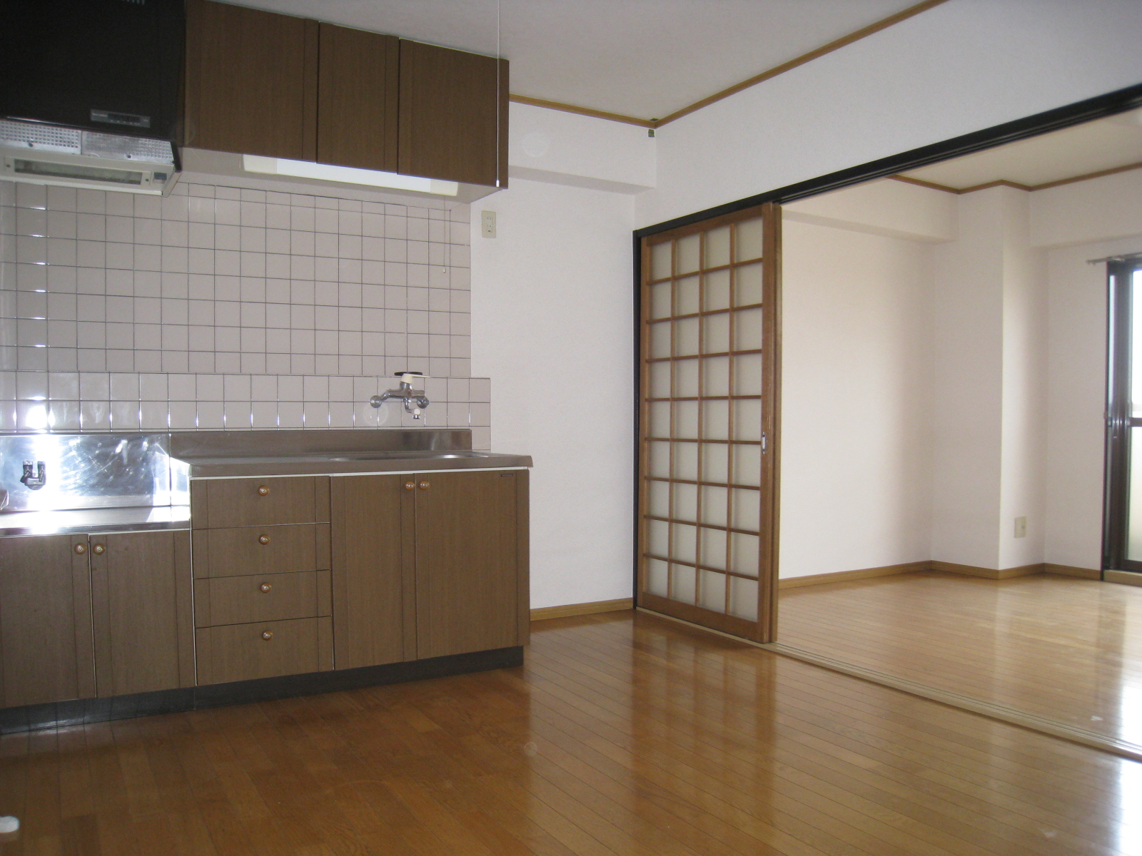 キッチン　※写真は同物件の別部屋です