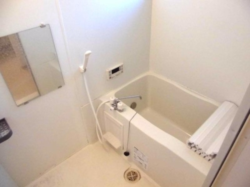 バス・シャワールーム　図面と現状に相違がある場合には現状を優先