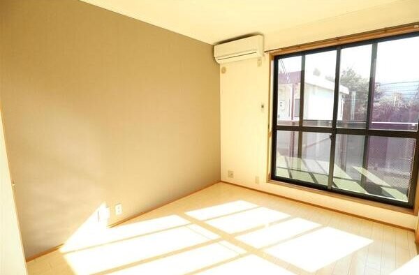 居室・リビング　※現状優先