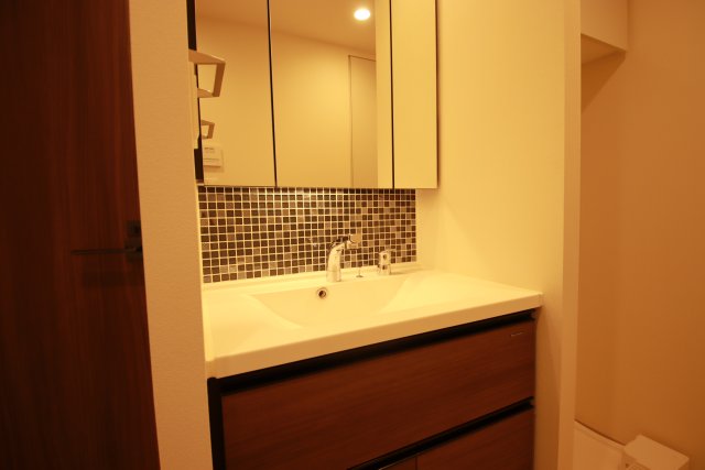 洗面設備　※別号室の参考写真です※