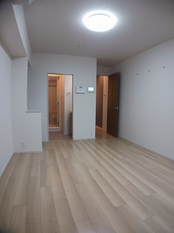 居室・リビング　こちらのリビングで趣味の時間をお楽しみください