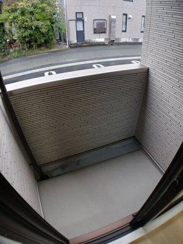 バルコニー　落ち着いた時間を過ごせるバルコニーです