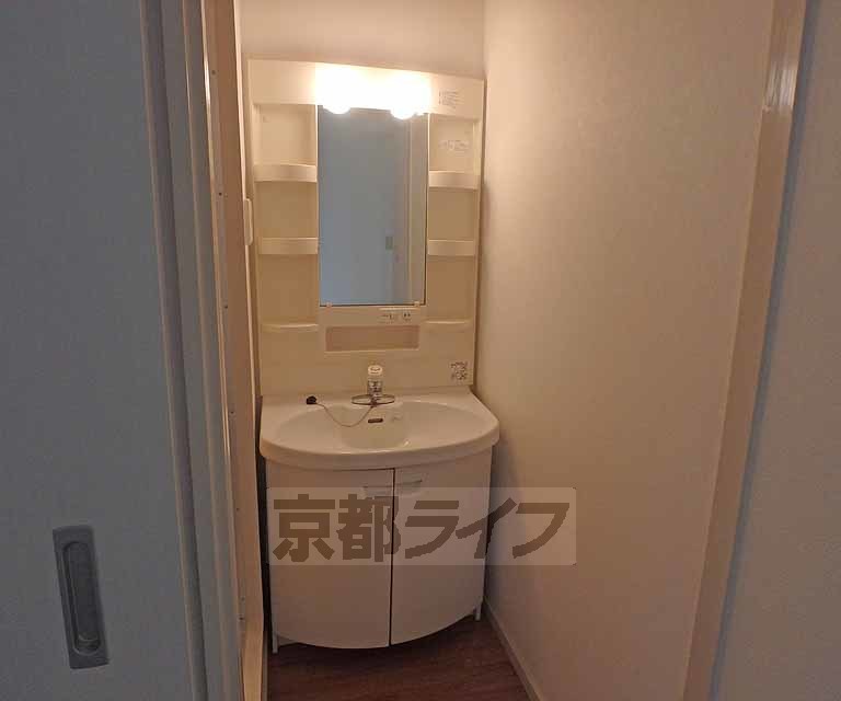 トイレ　洗浄機能付きのトイレです。