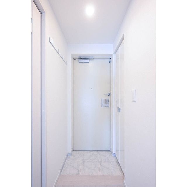 玄関　お問合せは(株)タウンハウジングレジデンス事業部【03-…