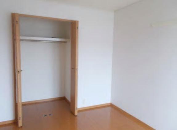 収納　実際は反転間取りとなります。