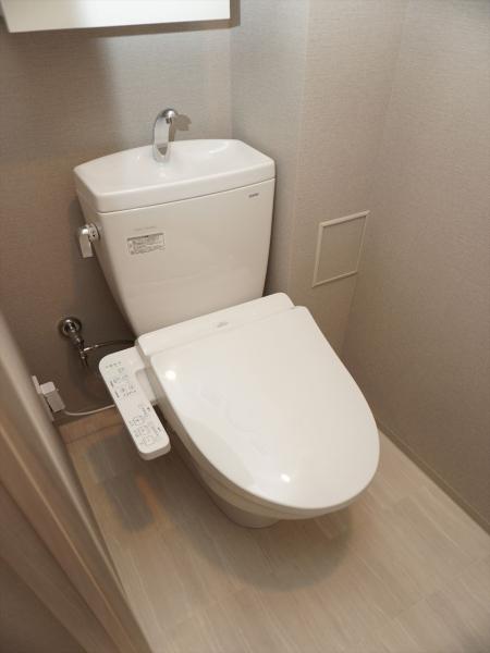 トイレ　トイレ