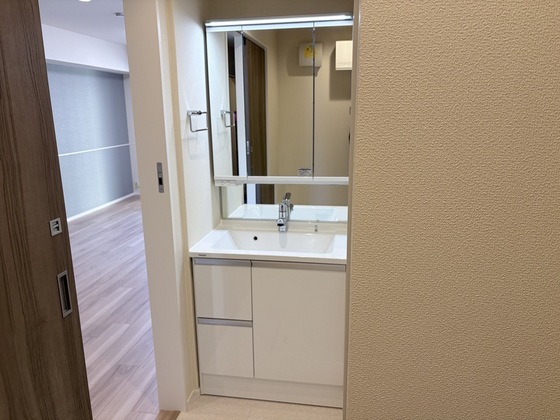 洗面設備　※１０１号室の写真を使用しております。
