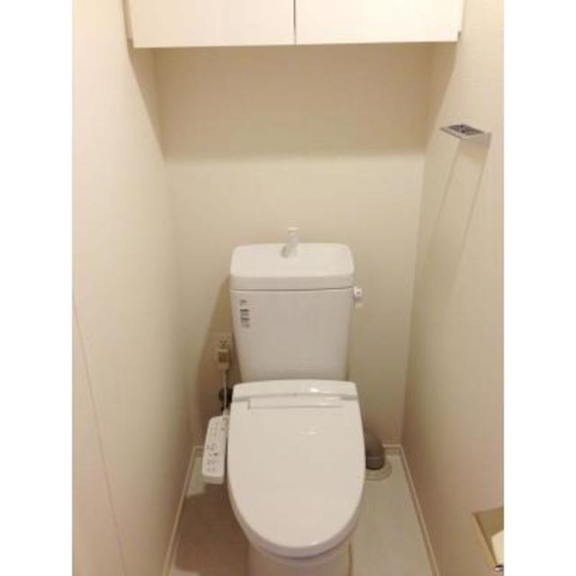 トイレ　※写真は同タイプ住戸です。