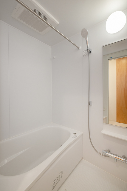 バス・シャワールーム　※写真は同タイプ住戸です。