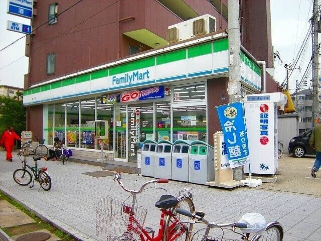 コンビニ　ファミリーマート福町二丁目店（コンビニ）まで450m