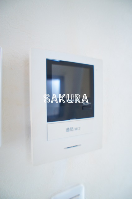 セキュリティ　女性の方でも安心のモニター付きインターフォン♪