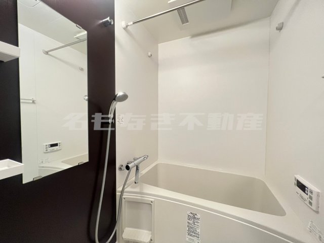 バス・シャワールーム　ゆったり過ごせるお風呂です