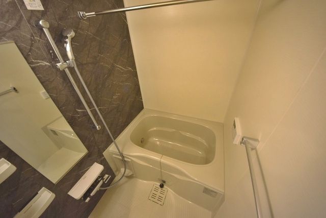 バス・シャワールーム　★キレイなバスルーム★