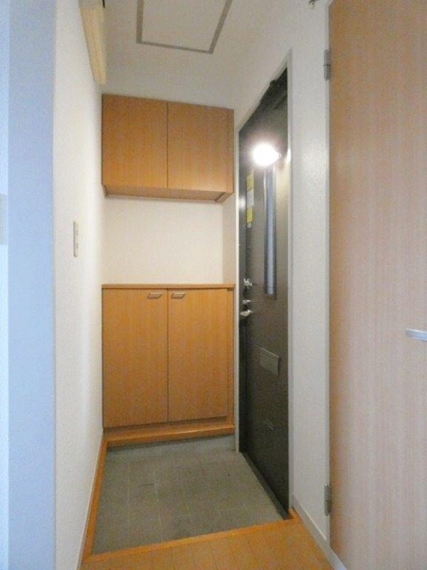 玄関　図面と現状に相違がある場合には現状を優先