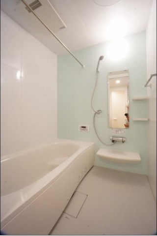 バス・シャワールーム　日々の疲れを癒せる浴室です