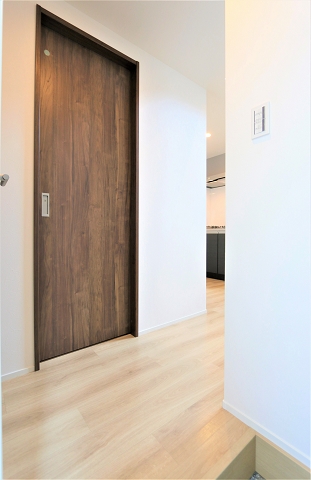 玄関　オシャレな雰囲気の玄関です