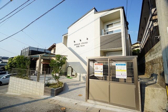 建物外観　人気デザイナーズ物件です