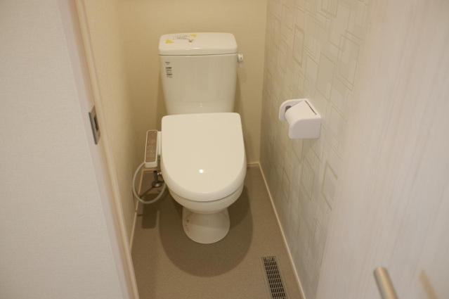 ハーモニーテラス東野八反畑町IIのトイレ写真