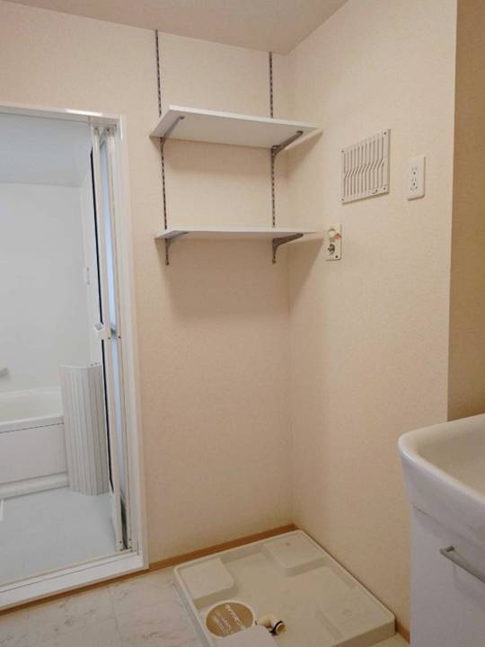 洗面設備　洗濯機置場