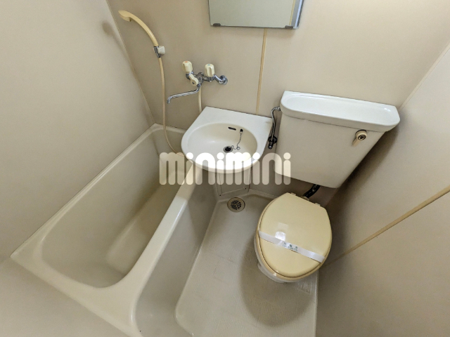 バス・シャワールーム　トイレ付き