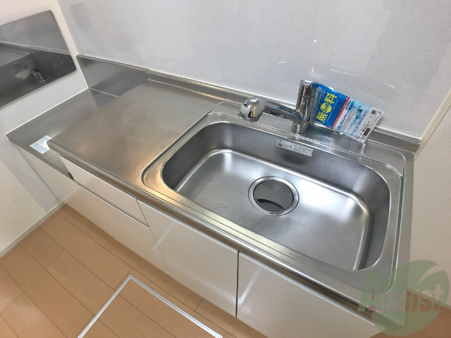 キッチン　こちらはキッチン。調理スペースもあり使いやすそうです。