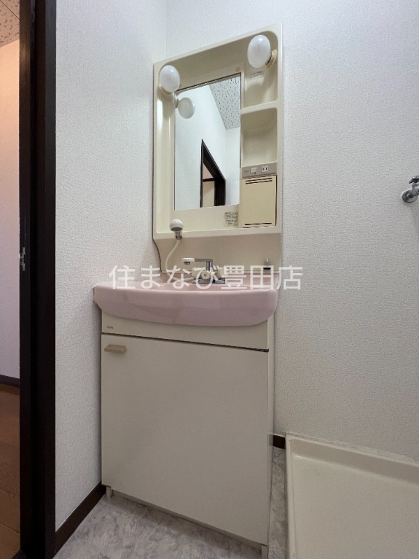洗面設備　同型別部屋写真