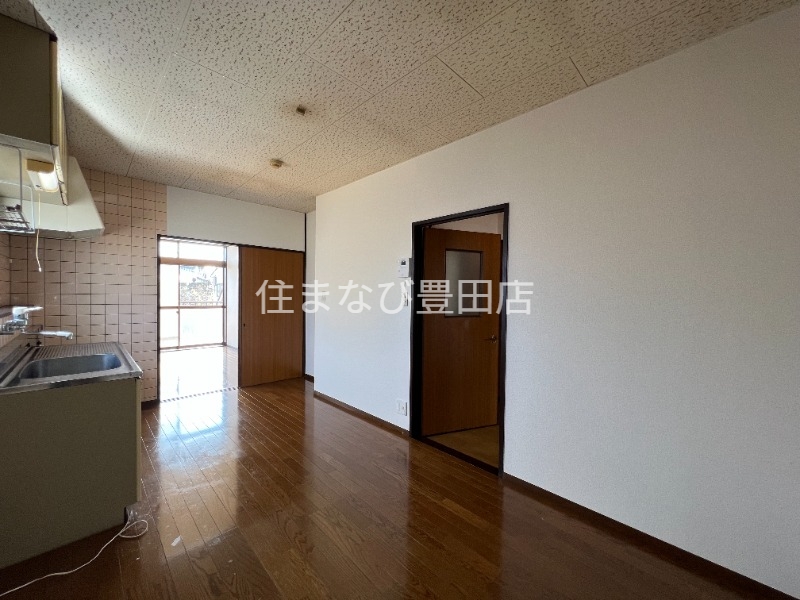 居室・リビング　同型別部屋写真